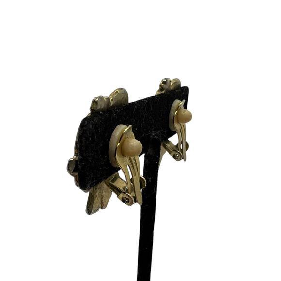 Vintage Christmas Candy Cane Earrings Festive Enamel Clip-On Holiday Jewelry Set - Picture 5 of 14